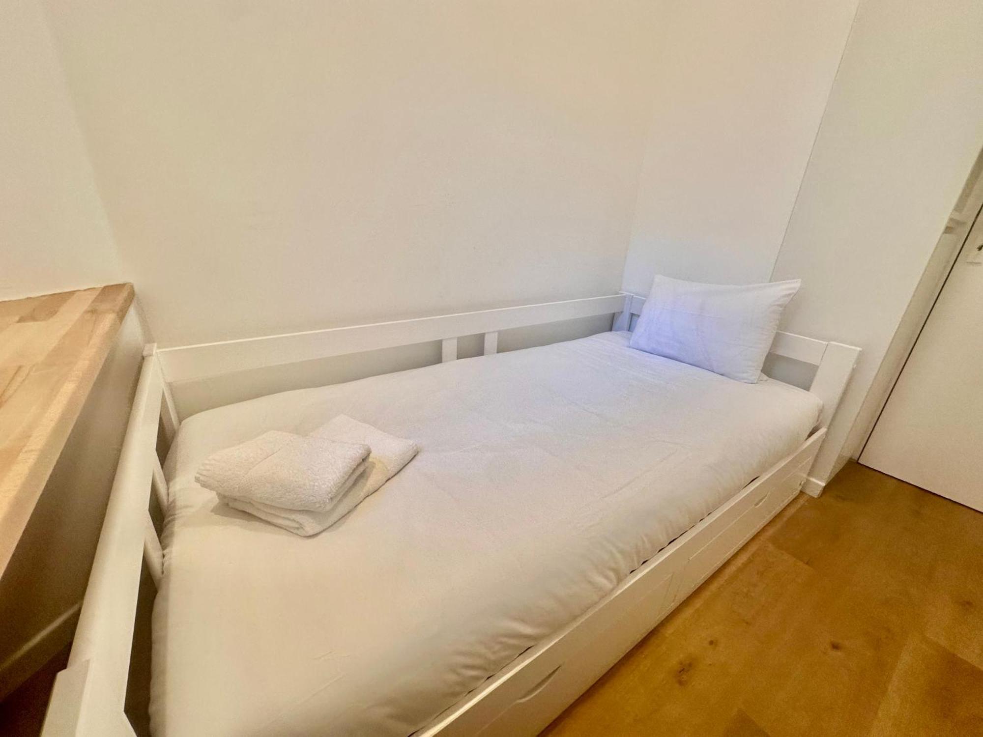 Apartment Metro-Paris Asnières Екстериор снимка